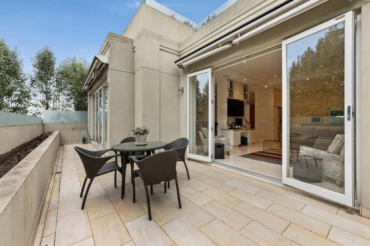 Fifth view of Homely apartment listing, 2/11 Lascelles Avenue, Toorak VIC 3142