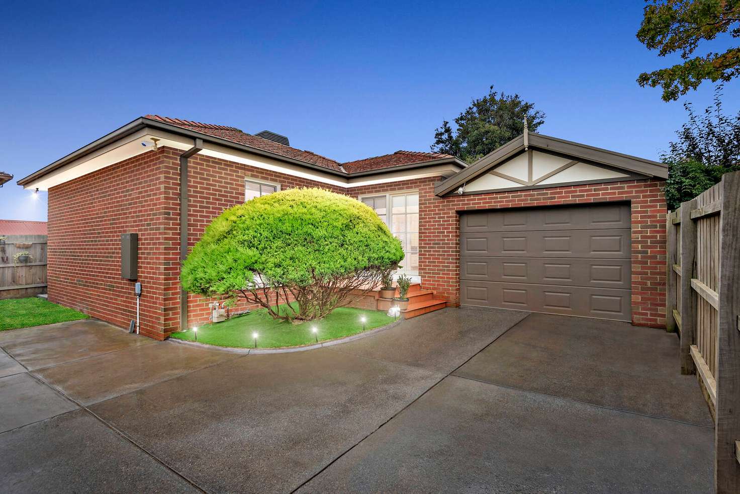 Main view of Homely unit listing, 2/181 Waverley Road, Mount Waverley VIC 3149