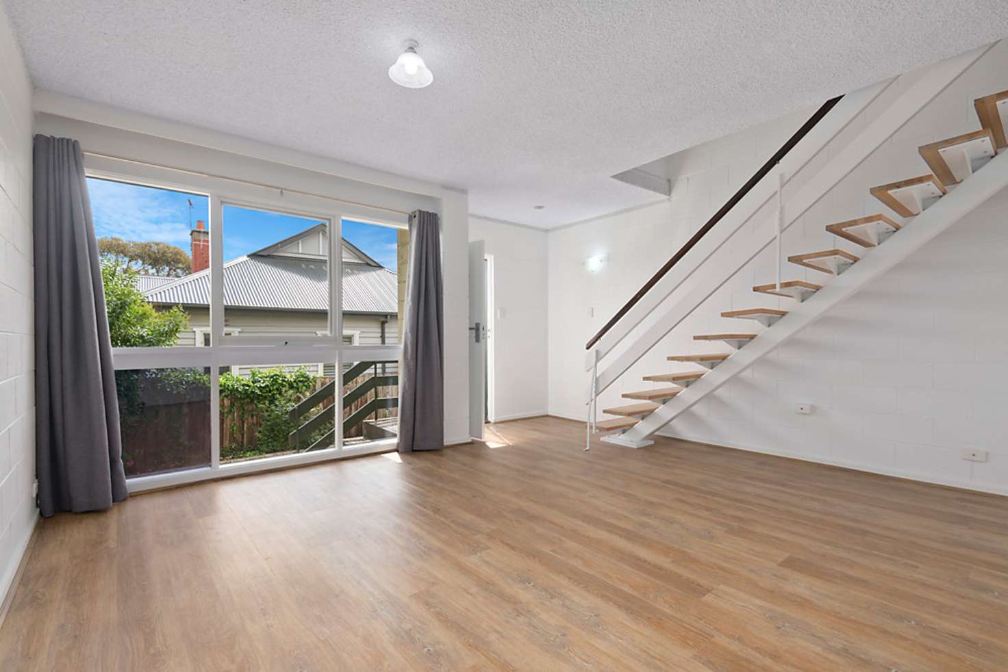 Main view of Homely unit listing, 2/30 Livingstone Street, Ivanhoe VIC 3079