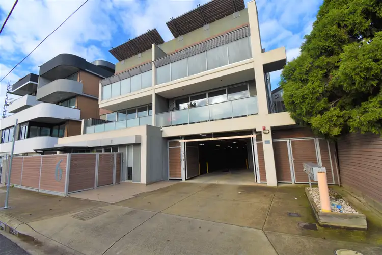 6 Sturt Street
