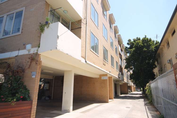 Main view of Homely apartment listing, 2/51 DeCarle Street, Brunswick VIC 3056