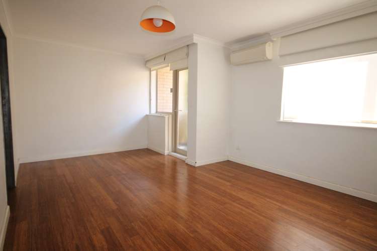 Third view of Homely apartment listing, 2/51 DeCarle Street, Brunswick VIC 3056