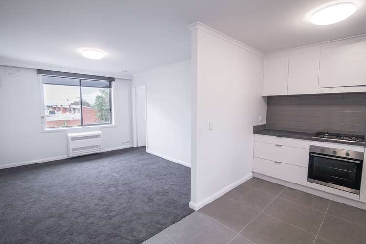 Third view of Homely apartment listing, 10/86 Collins Street, Thornbury VIC 3071