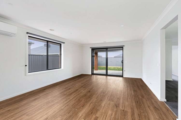 Second view of Homely house listing, 42 Roscommon Avenue, Alfredton VIC 3350