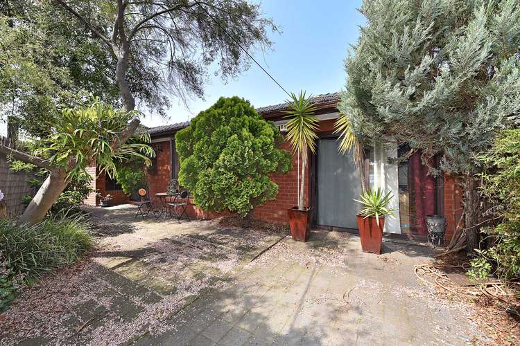 Main view of Homely unit listing, 2/272 Milleara Road, Avondale Heights VIC 3034