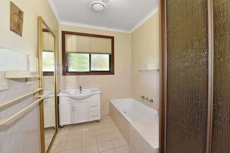Fifth view of Homely unit listing, 2/272 Milleara Road, Avondale Heights VIC 3034