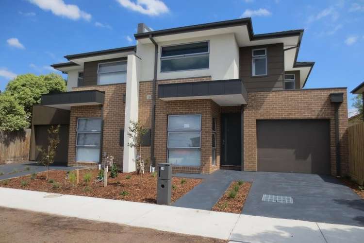 Main view of Homely townhouse listing, 29 Dalveen Road, Ivanhoe VIC 3079