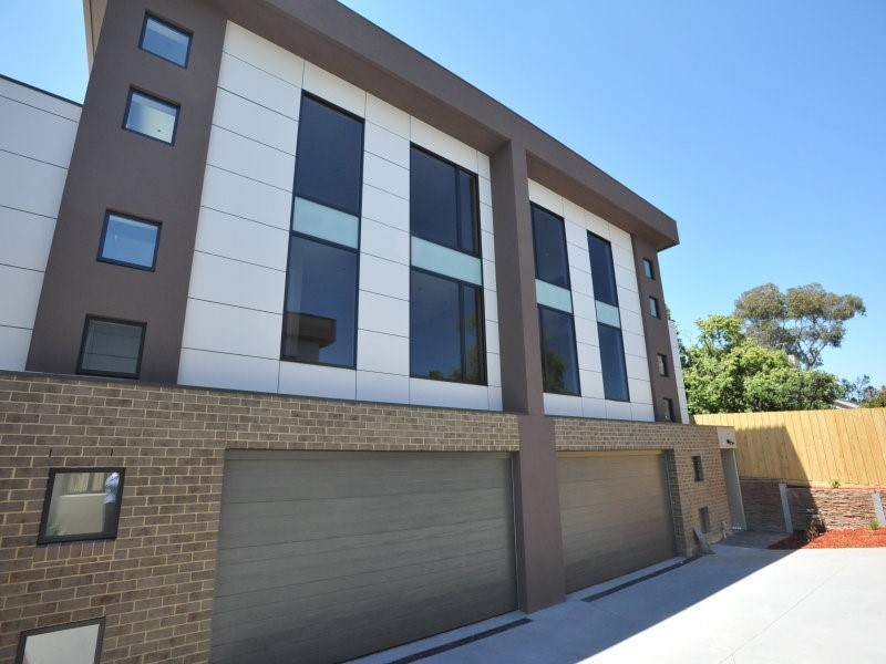 Main view of Homely townhouse listing, 4/246 Belmore Road, Balwyn VIC 3103
