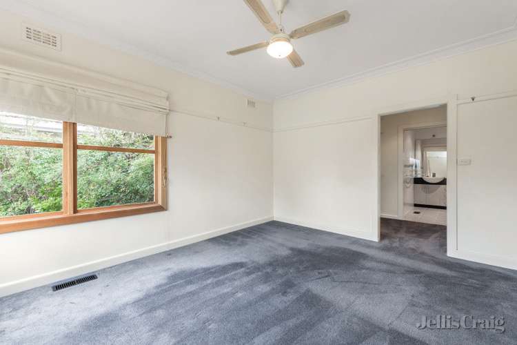 Fifth view of Homely house listing, 8 Atkinson Street, Bentleigh VIC 3204