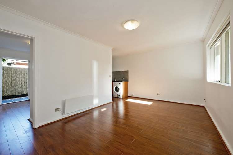 Third view of Homely apartment listing, 3/305 Station Street, Fairfield VIC 3078