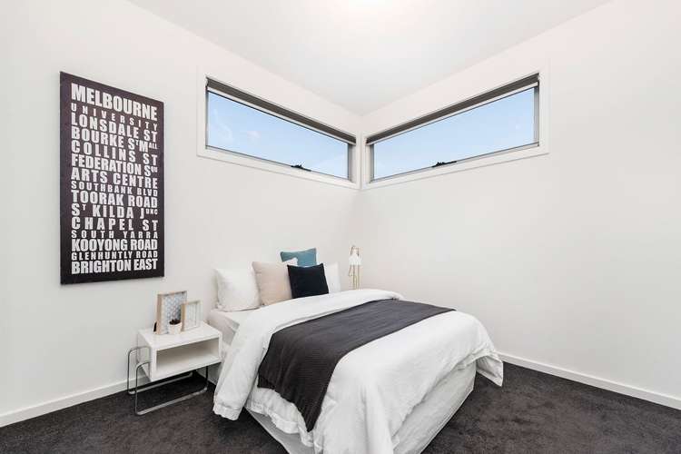 Third view of Homely townhouse listing, 4/162-166 Cumberland Road, Pascoe Vale VIC 3044