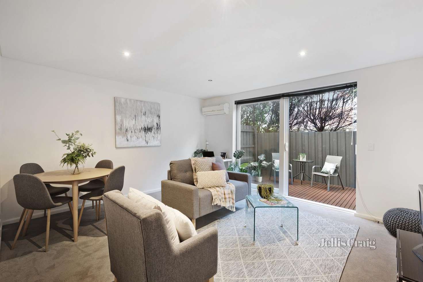 Main view of Homely unit listing, 2/14 Liddiard Street, Hawthorn VIC 3122
