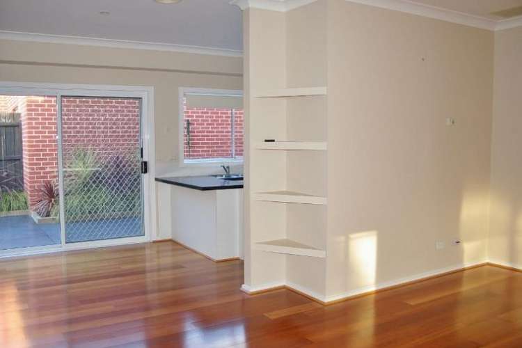 Fourth view of Homely townhouse listing, 1/38 Bamfield Road, Heidelberg Heights VIC 3081