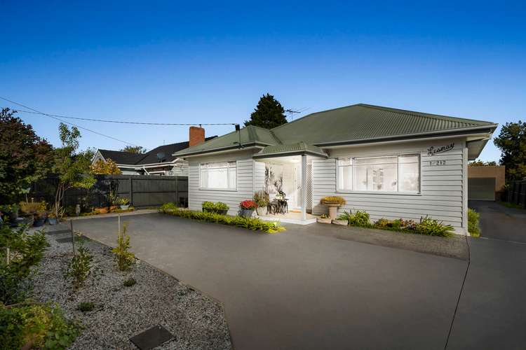 Main view of Homely unit listing, 1/212 Haughton Road, Oakleigh South VIC 3167