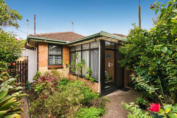 Second view of Homely house listing, 10 Ti Tree Grove, Parkdale VIC 3195