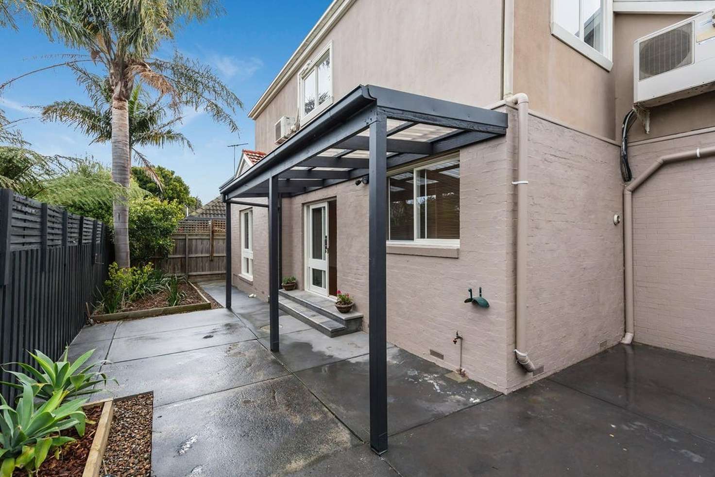 Main view of Homely townhouse listing, 2/10 Moray Street, Bentleigh East VIC 3165