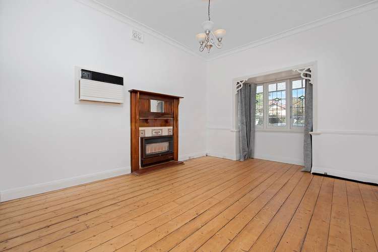 Second view of Homely house listing, 186 Queensville Street, Kingsville VIC 3012