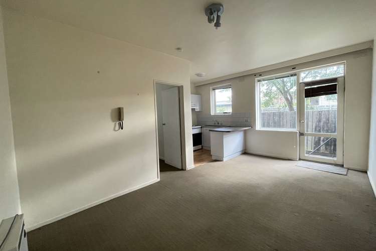 Third view of Homely flat listing, 2/123 Emmaline Street, Thornbury VIC 3071