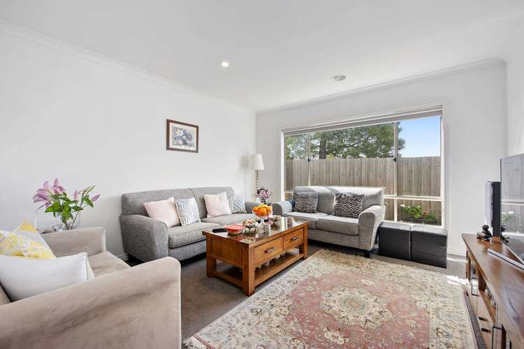 Third view of Homely house listing, 6/6 Sainsbury Court, Mount Clear VIC 3350