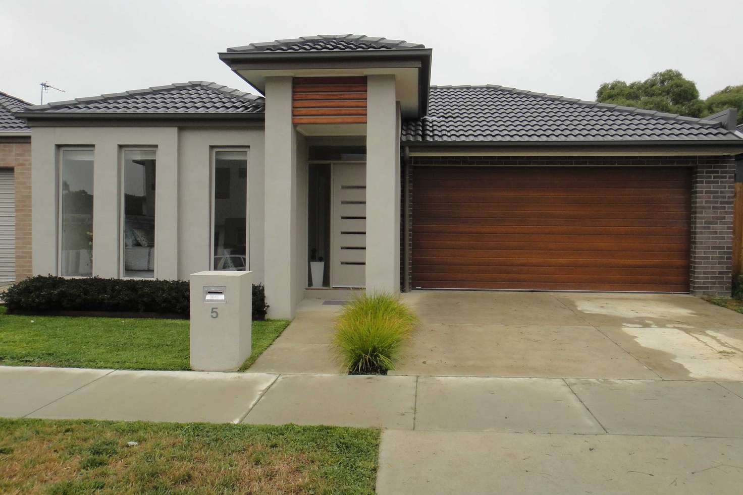 Main view of Homely house listing, 5 Cavanagh Court, Ballarat East VIC 3350