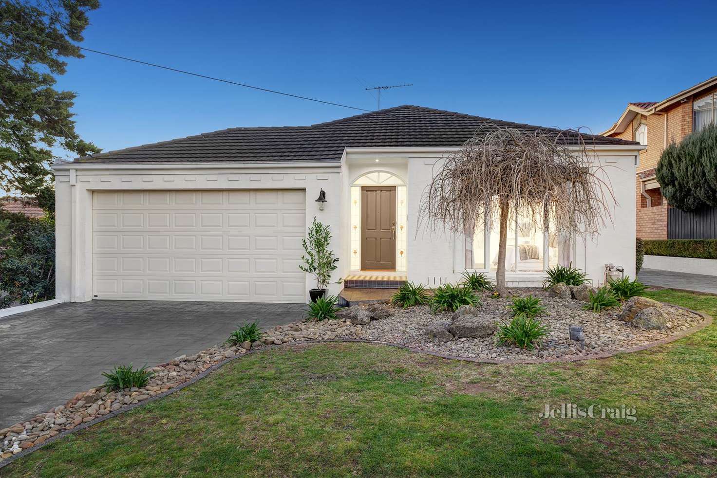 Main view of Homely townhouse listing, 1/64 Coorie Crescent, Rosanna VIC 3084