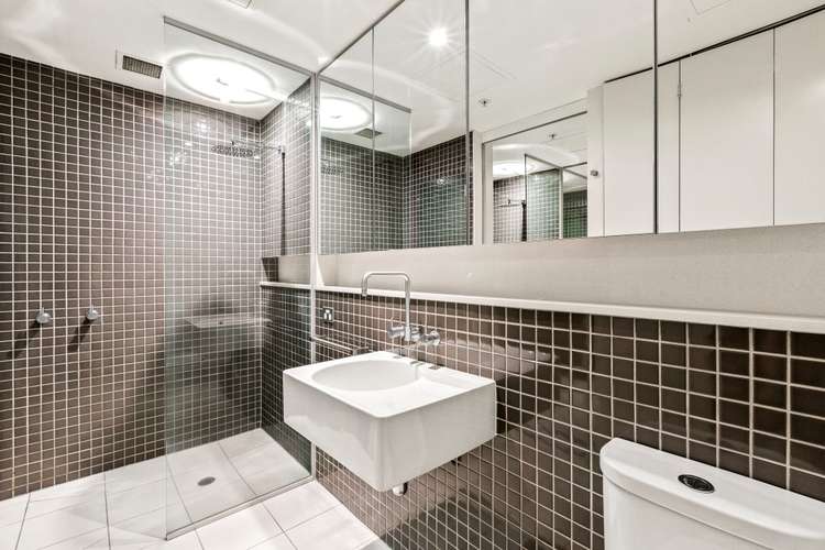 Fifth view of Homely apartment listing, 2304/1 Freshwater Place, Southbank VIC 3006