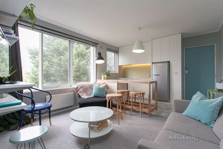 Main view of Homely apartment listing, 10/5 McGrath Court, Richmond VIC 3121