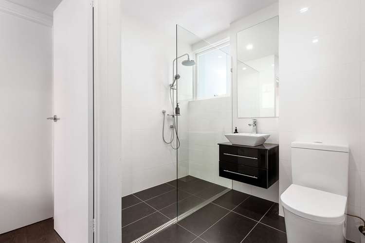 Third view of Homely apartment listing, 8/6 Lambert Road, Toorak VIC 3142