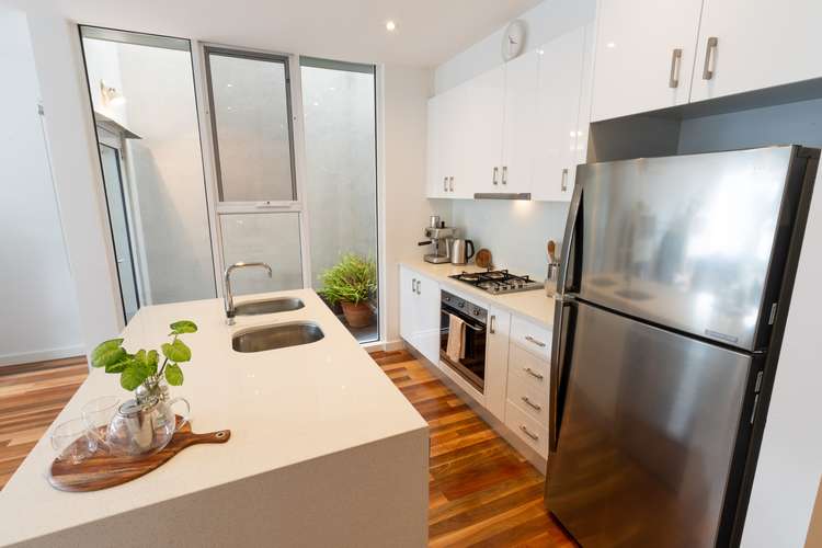 Second view of Homely unit listing, 2/19 Manallack Street, Brunswick VIC 3056