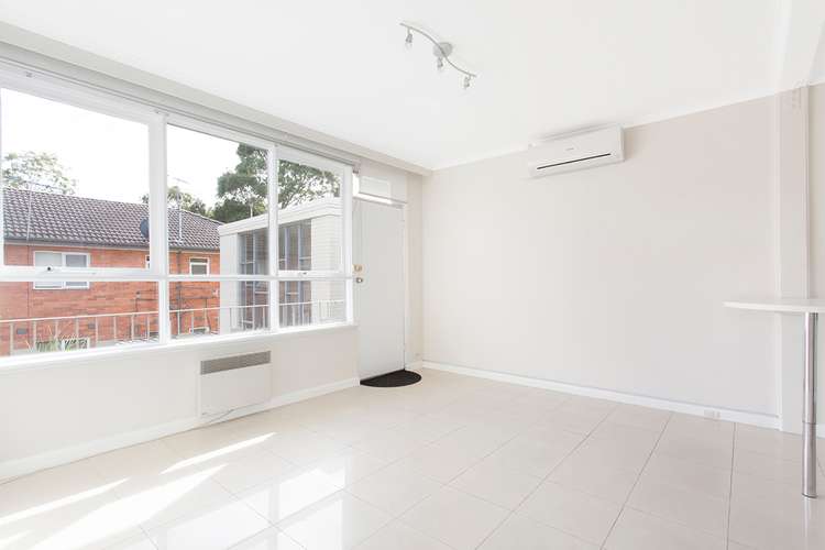 Second view of Homely apartment listing, 6/32 Gardenia Road, Elsternwick VIC 3185