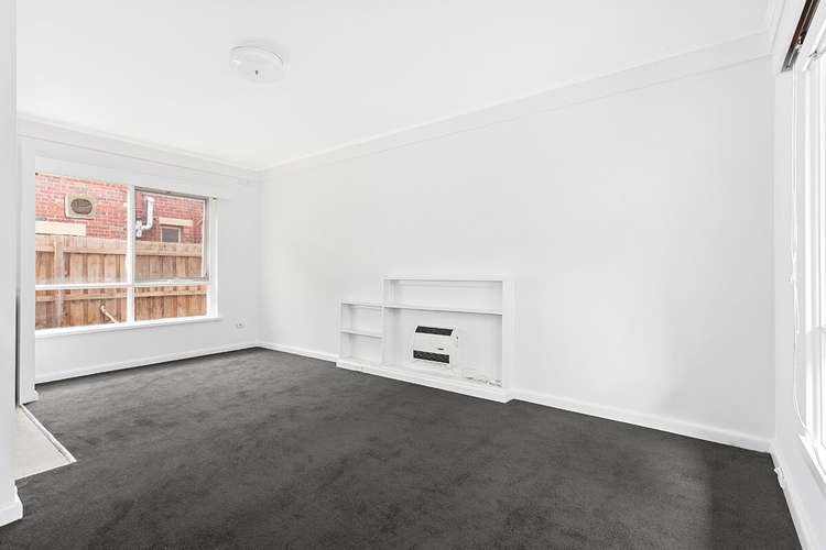 Third view of Homely apartment listing, 2/5 Spray Street, Elwood VIC 3184