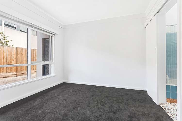 Fourth view of Homely apartment listing, 2/5 Spray Street, Elwood VIC 3184