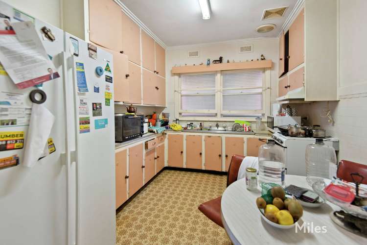 Fifth view of Homely house listing, 6 Pyalong Avenue, Rosanna VIC 3084