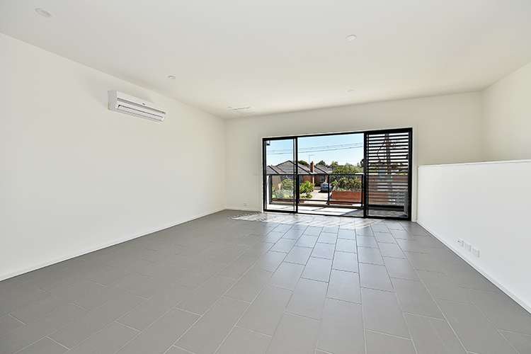 Main view of Homely townhouse listing, 1E Westminster Drive, Avondale Heights VIC 3034