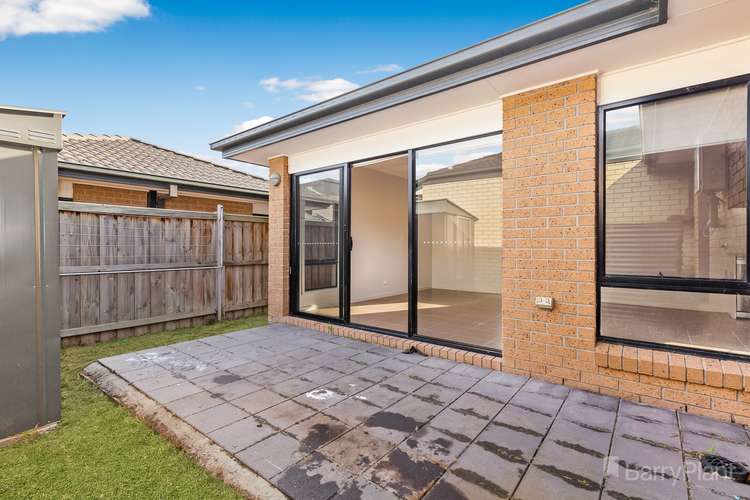 Fifth view of Homely house listing, 15 Medallion Ave, Beveridge VIC 3753