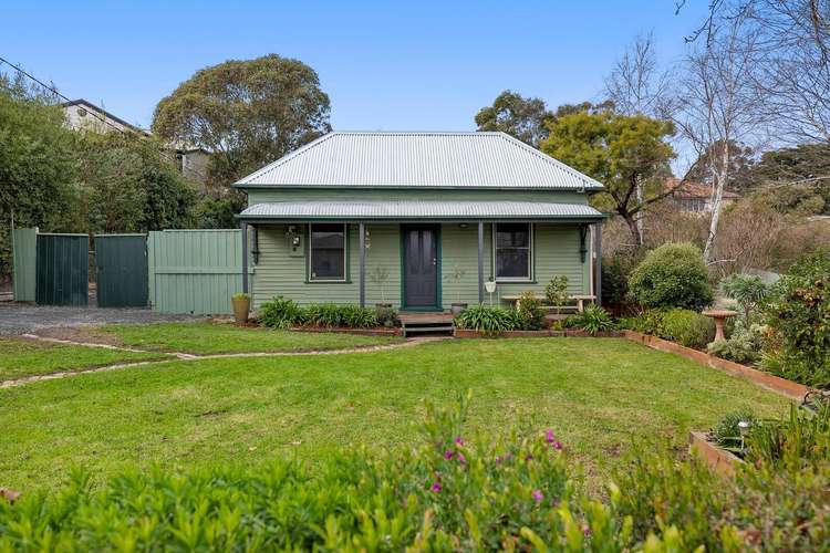 7 Heales Street, Mount Pleasant VIC 3350