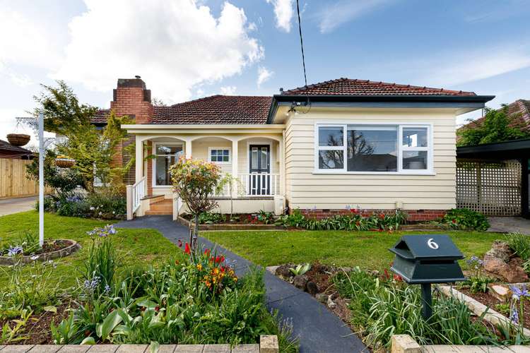 6 Collard Street, Newington VIC 3350