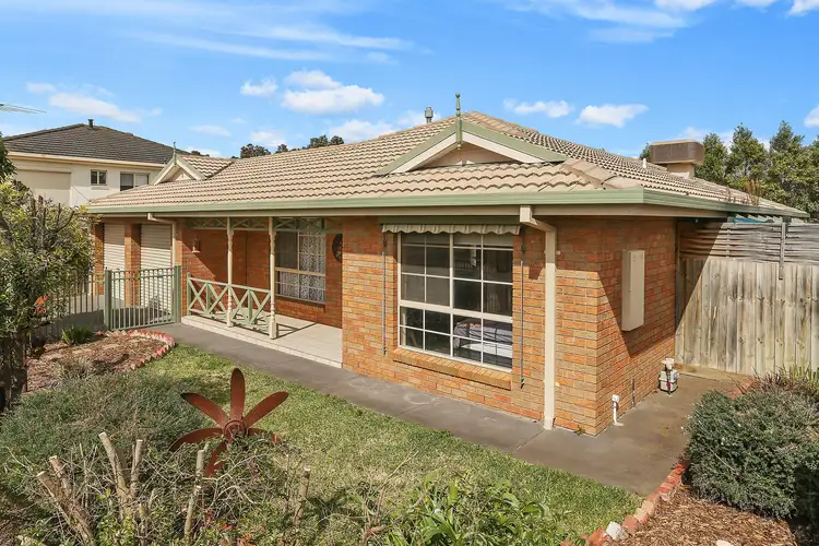25 Looker Street