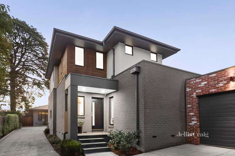 Main view of Homely house listing, 2/10 Regina Street, Ringwood VIC 3134