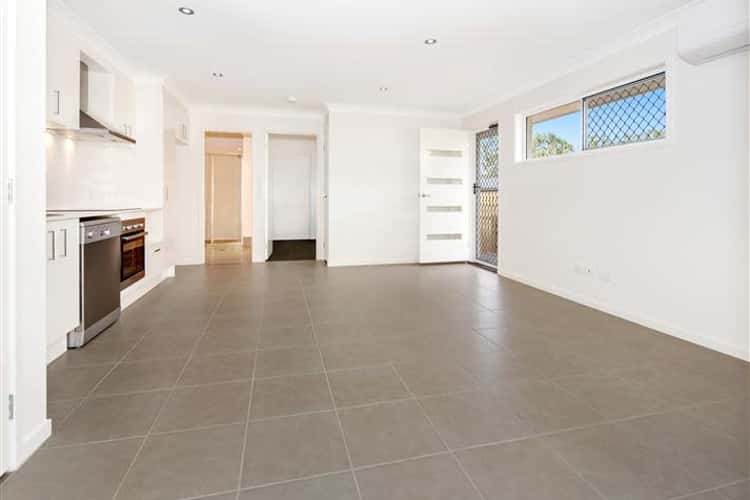 Third view of Homely semiDetached listing, 1/38 Kenneth Drive, Augustine Heights QLD 4300