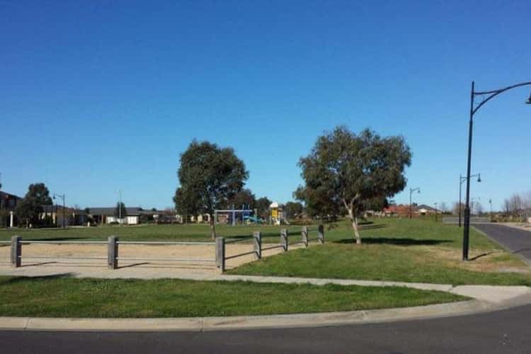 Second view of Homely house listing, 102 Rose Grange Boulevard, Tarneit VIC 3029