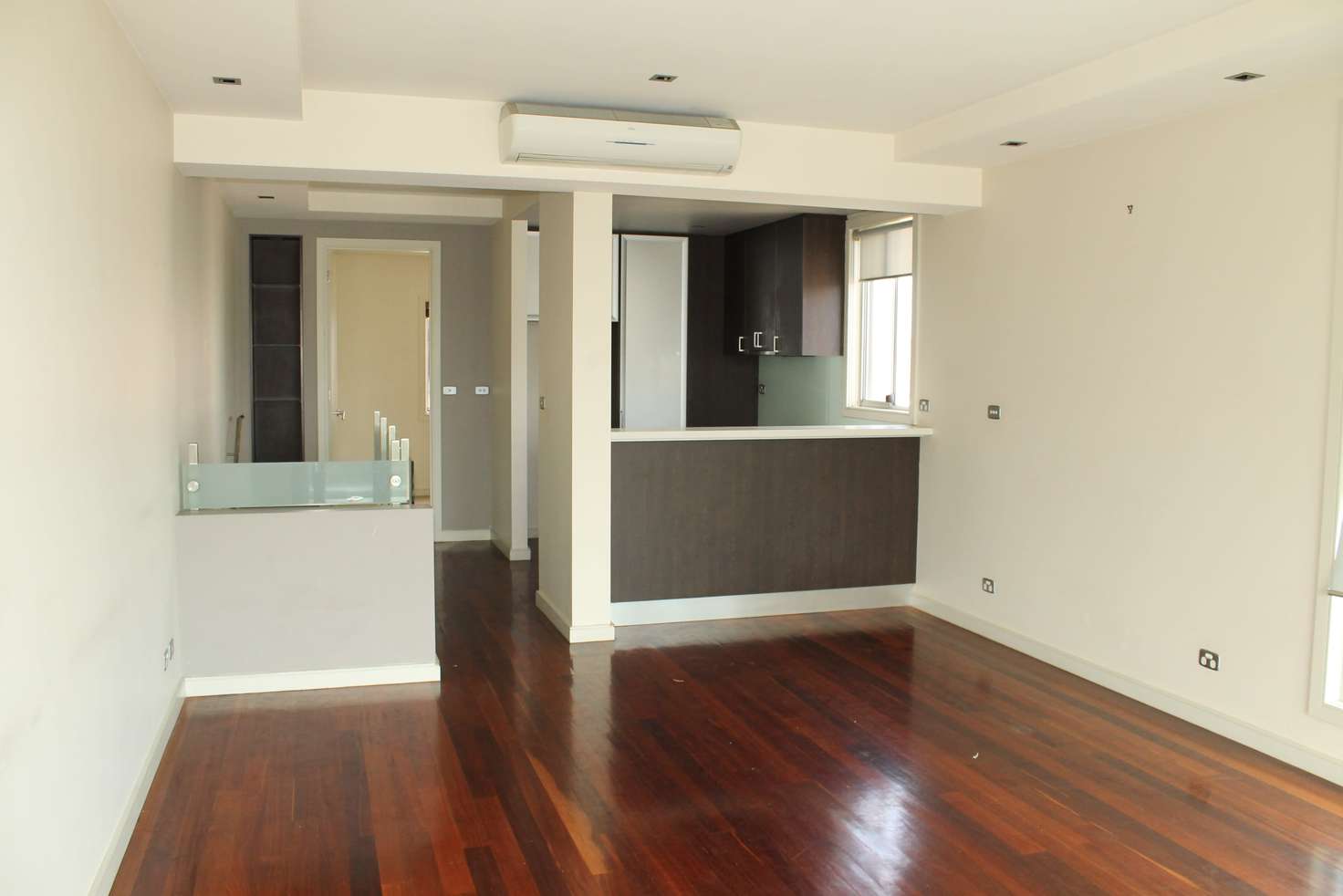 Main view of Homely townhouse listing, 2/323 Centre Road, Bentleigh VIC 3204