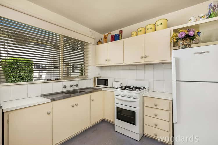 Third view of Homely apartment listing, 6/12 Brentwood Street, Bentleigh VIC 3204
