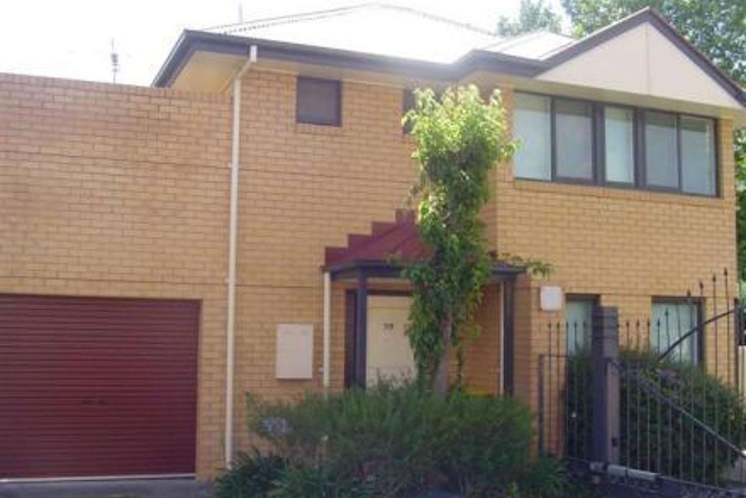 Main view of Homely townhouse listing, 29/8-10 Martin Street, Thornbury VIC 3071