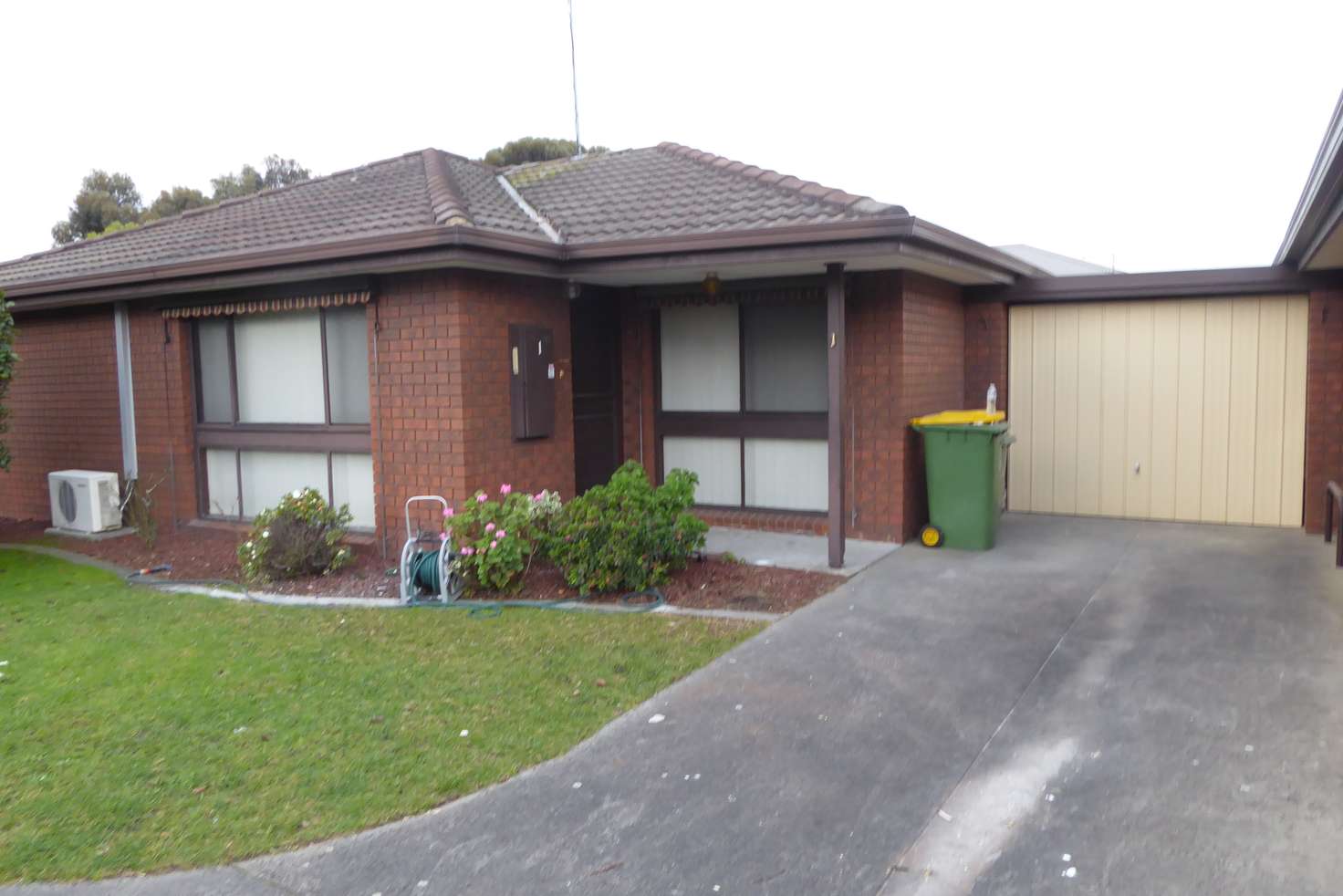 Main view of Homely unit listing, 1/18 Henty Street, Pakenham VIC 3810