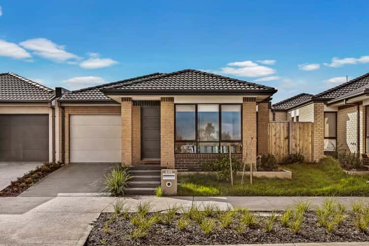 Main view of Homely house listing, 445 Mandalay Circuit, Beveridge VIC 3753