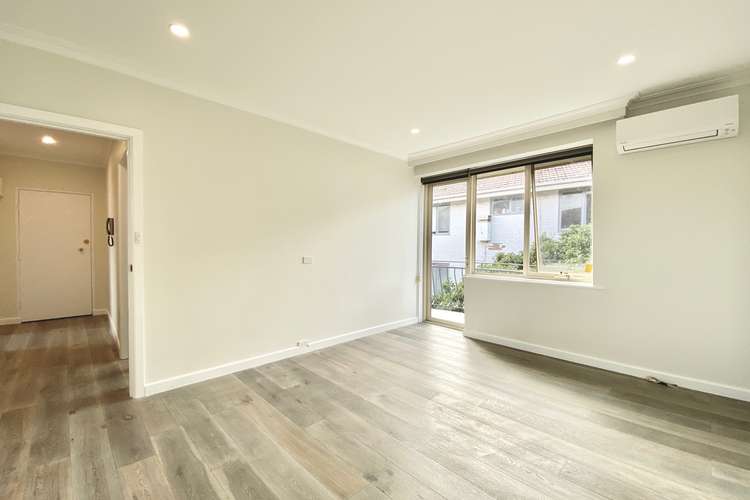 Fifth view of Homely apartment listing, 6/18 Chapel Street, St Kilda VIC 3182