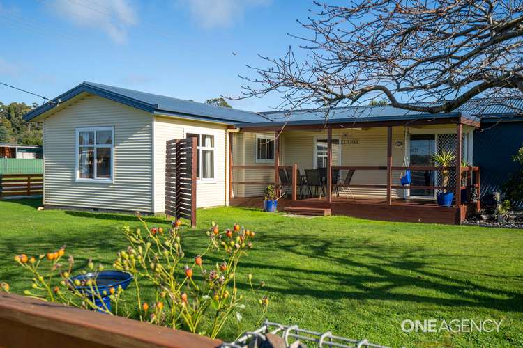 5 Lyons Street, Somerset TAS 7322