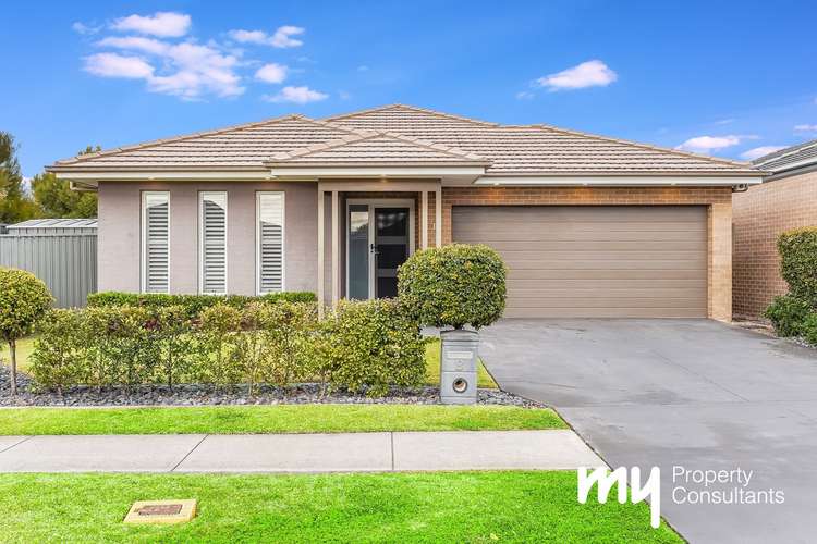 8 Venturer Parade, Leppington NSW 2179