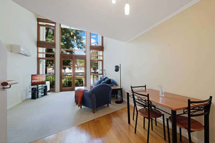 Main view of Homely apartment listing, 10/18 Captain Cook Crescent, Griffith ACT 2603